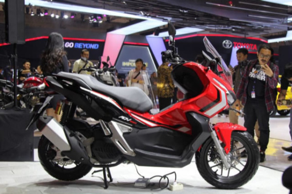 Honda lança nova X-ADV 150 2019